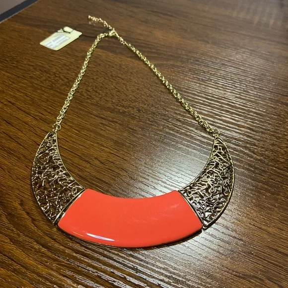 Necklace - Picture 10 of 11